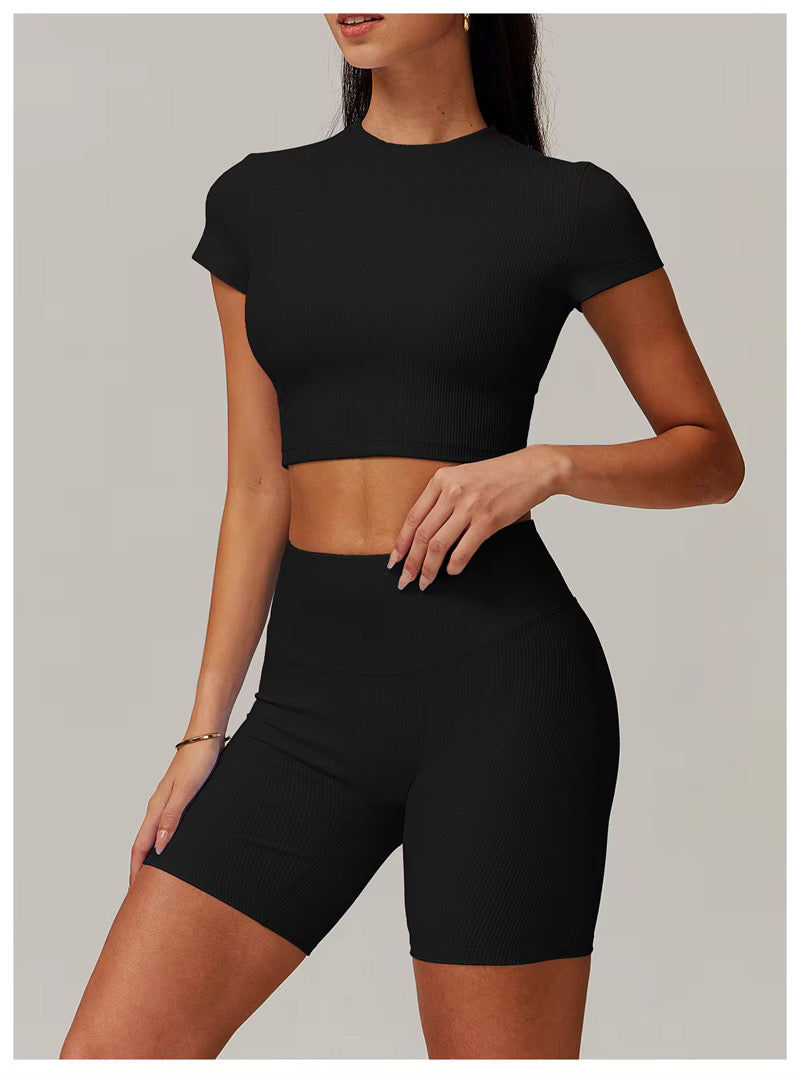 Soft Ribbed Crop Top – Perfect Fit for Gym & Everyday Wear
