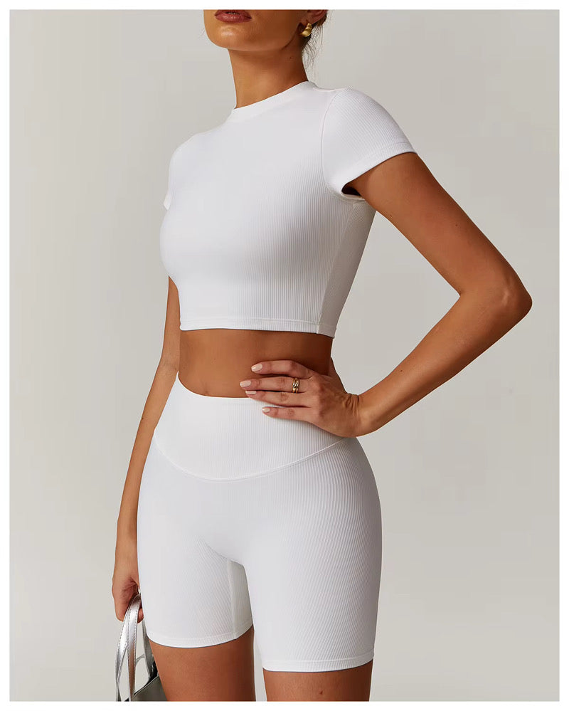 Soft Ribbed Crop Top – Perfect Fit for Gym & Everyday Wear