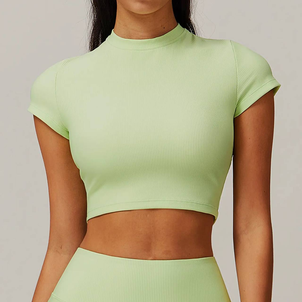 Soft Ribbed Crop Top – Perfect Fit for Gym & Everyday Wear