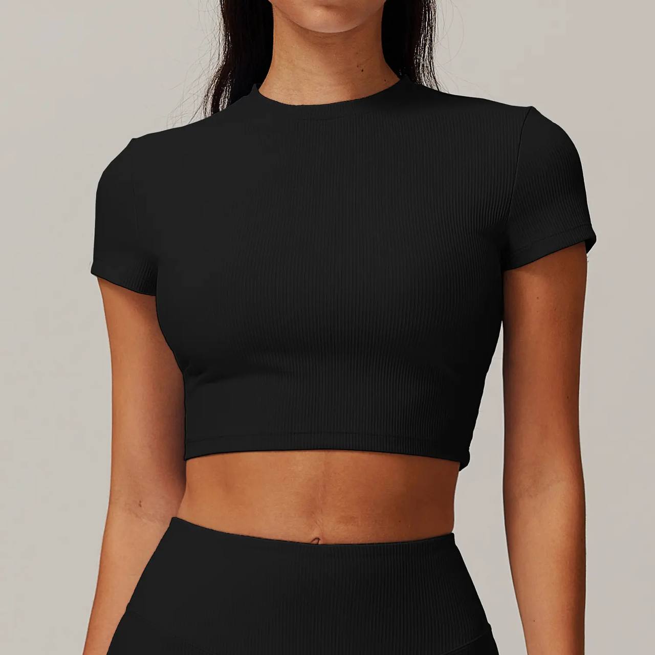 Soft Ribbed Crop Top – Perfect Fit for Gym & Everyday Wear